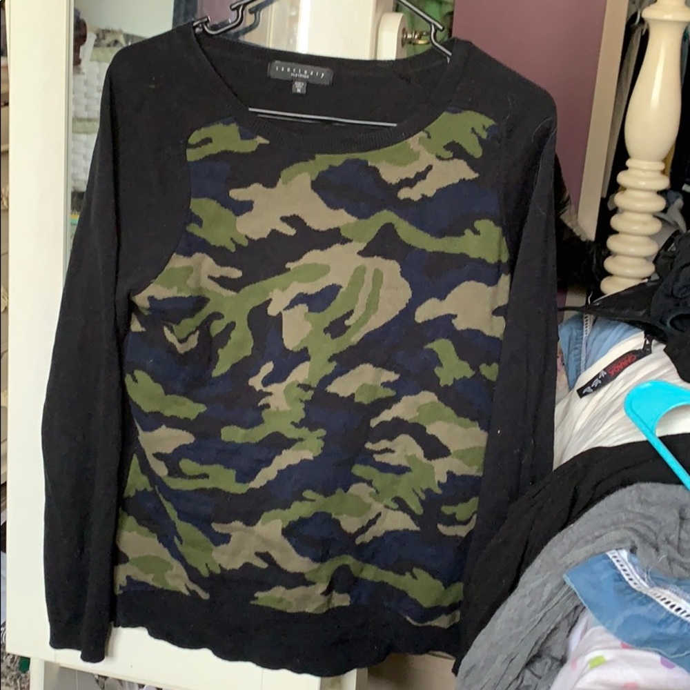 Camo layering sweater